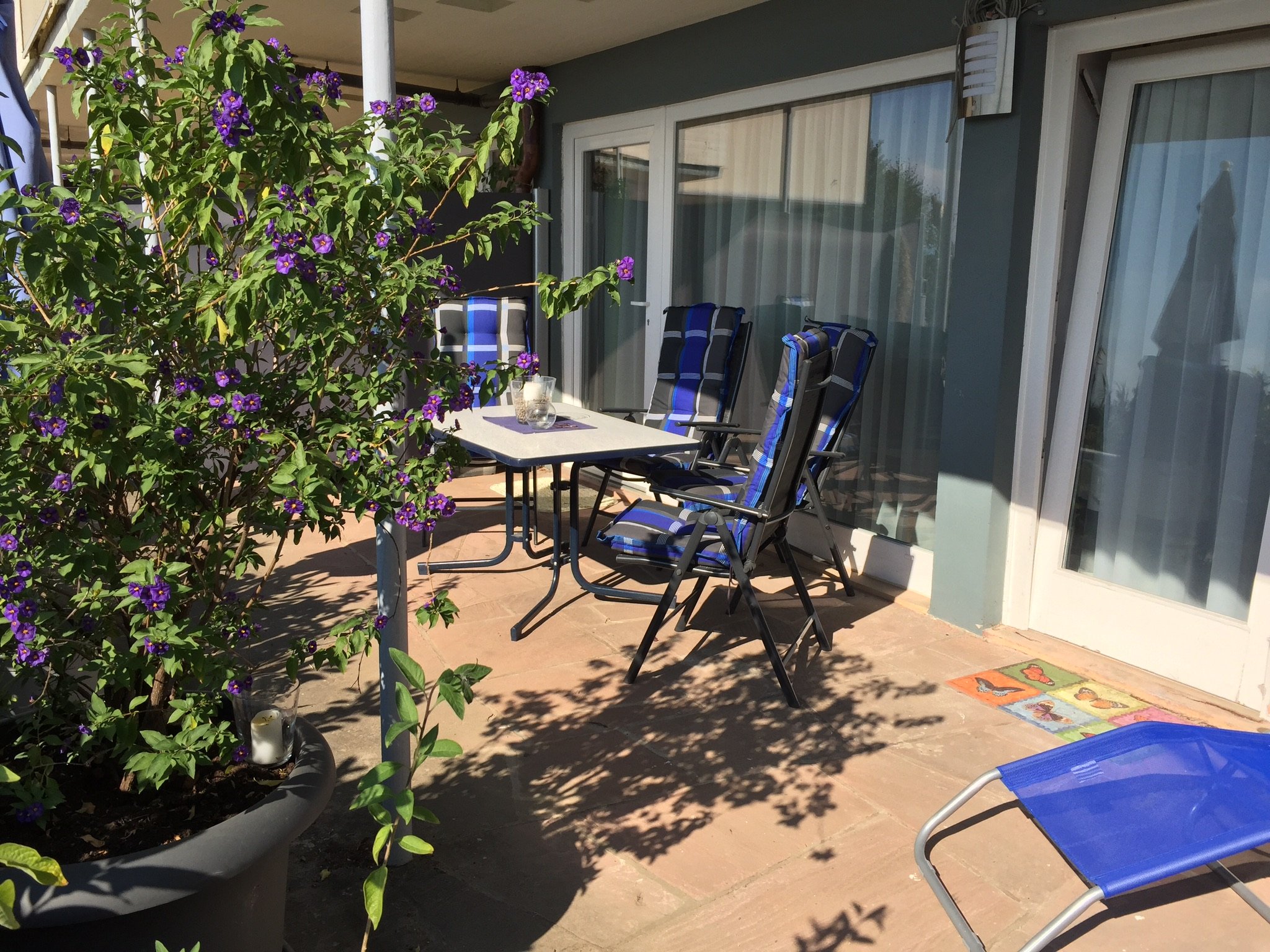 Die 32qm große Terrasse lädt zum Verweilen ein