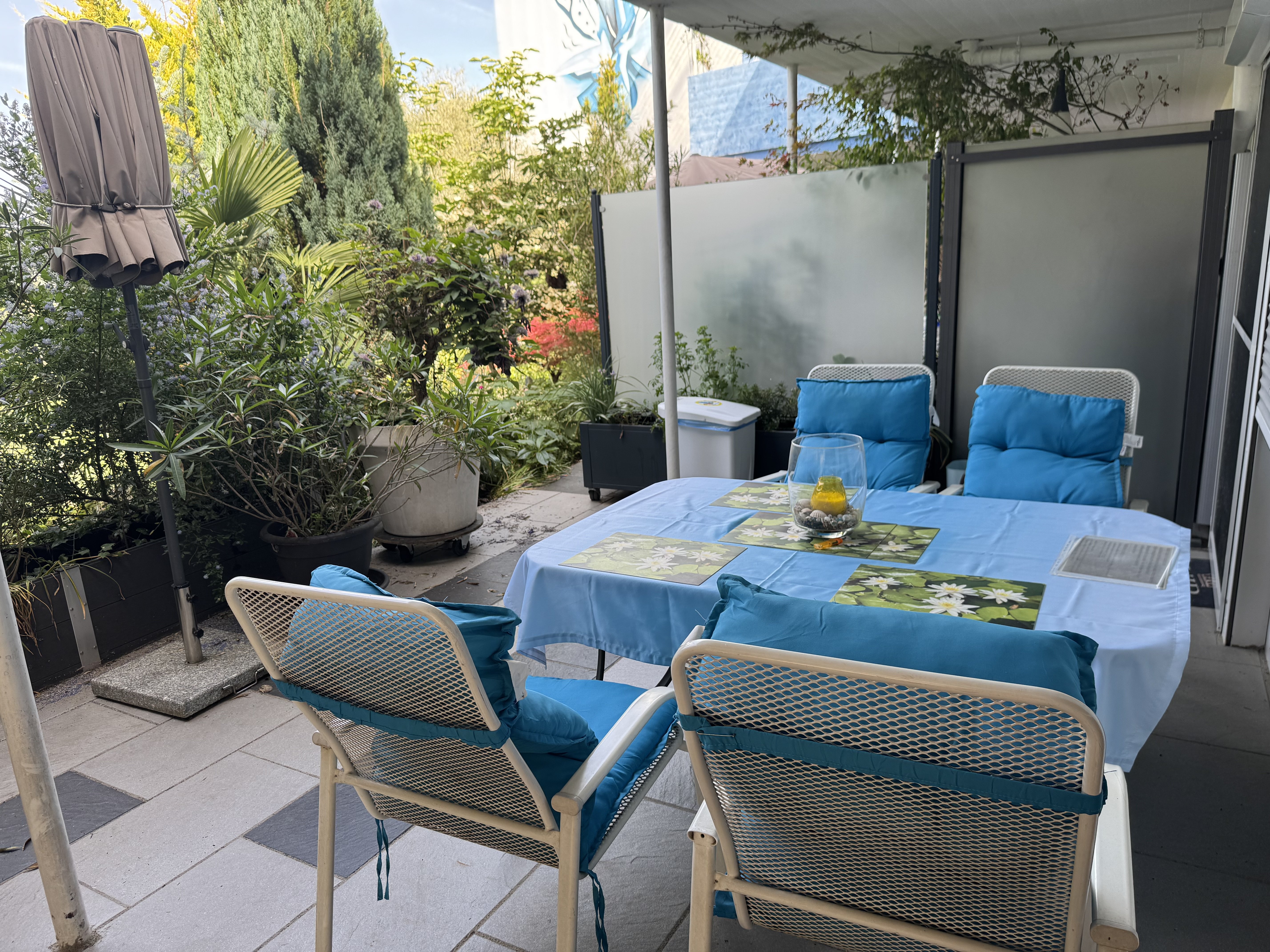 Die neu gestaltete Terrasse